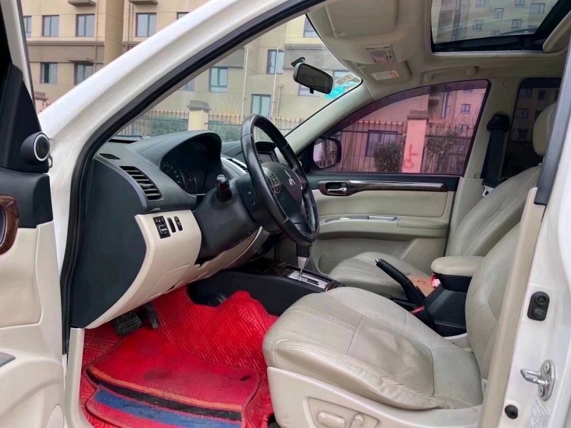 北京14年三菱帕杰罗9