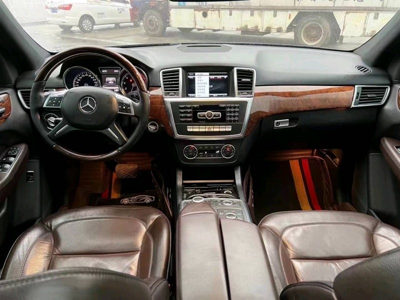 北京13年奔驰ML9