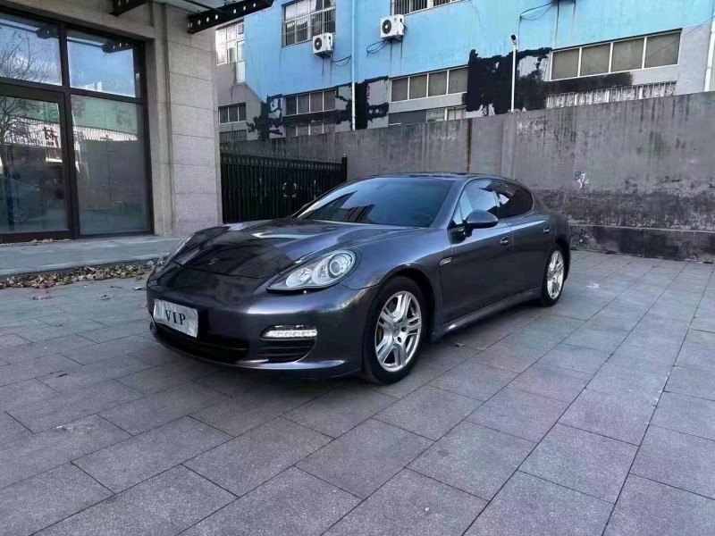 枣庄13年保时捷帕拉梅拉3
