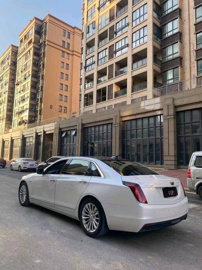 嘉兴17年凯迪拉克CT65