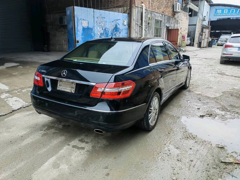 梧州12年奔驰E5