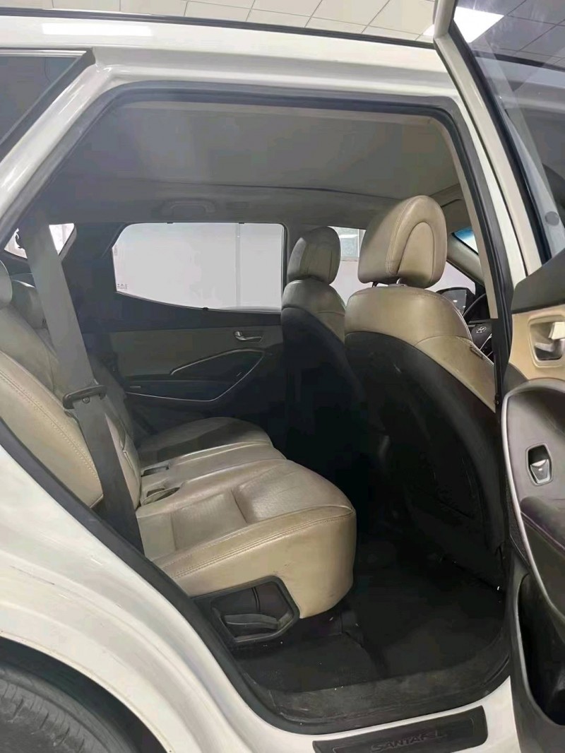 廊坊13年现代新胜达5