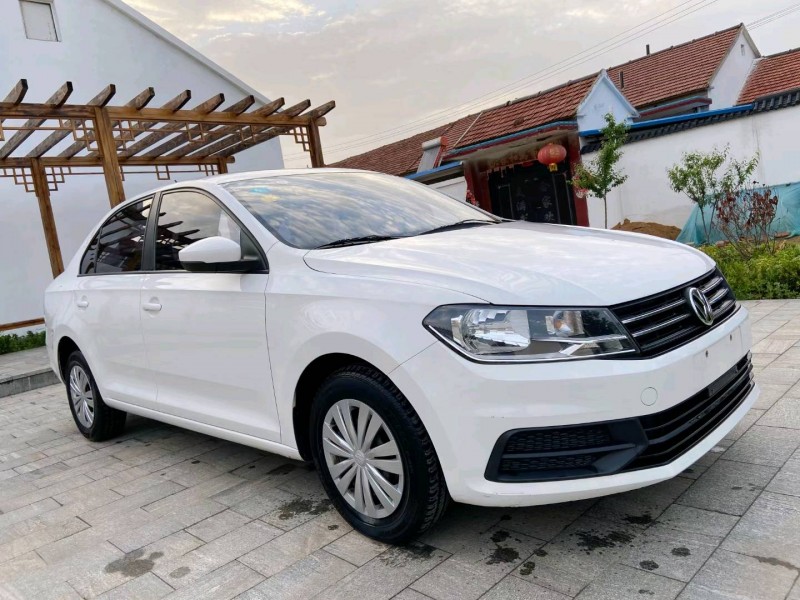 潍坊18年大众桑塔纳3