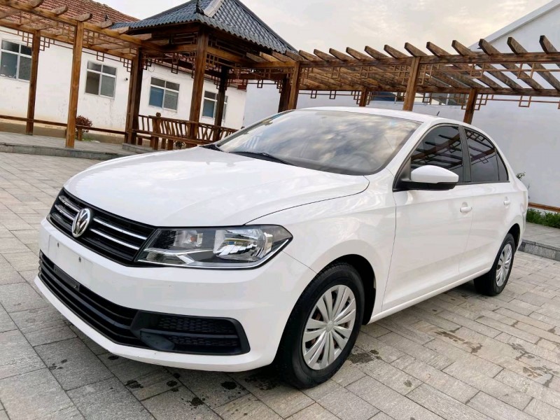 潍坊18年大众桑塔纳2