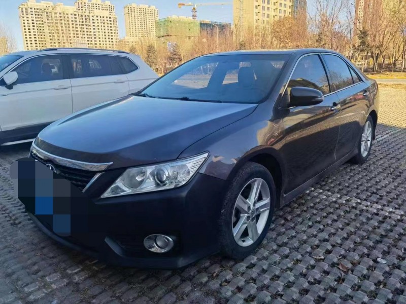 邯郸13年丰田凯美瑞1