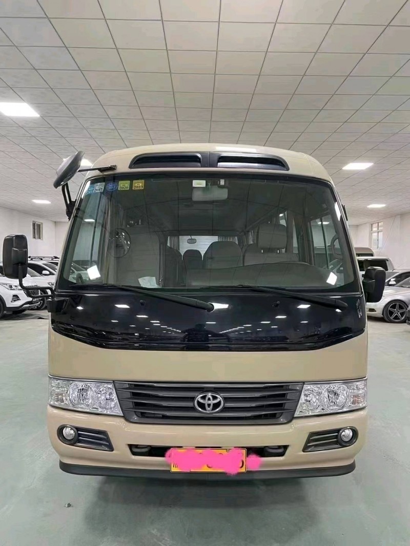 廊坊16年丰田考斯特9