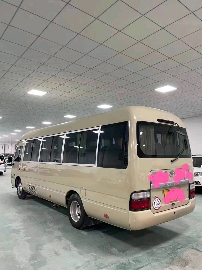 廊坊16年丰田考斯特6