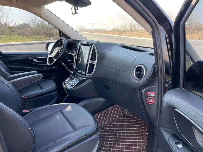 盐城17年奔驰威霆4