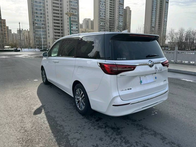 徐州21年别克GL84