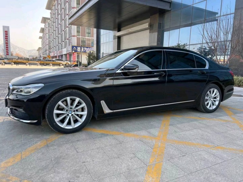 济宁16年宝马7系8
