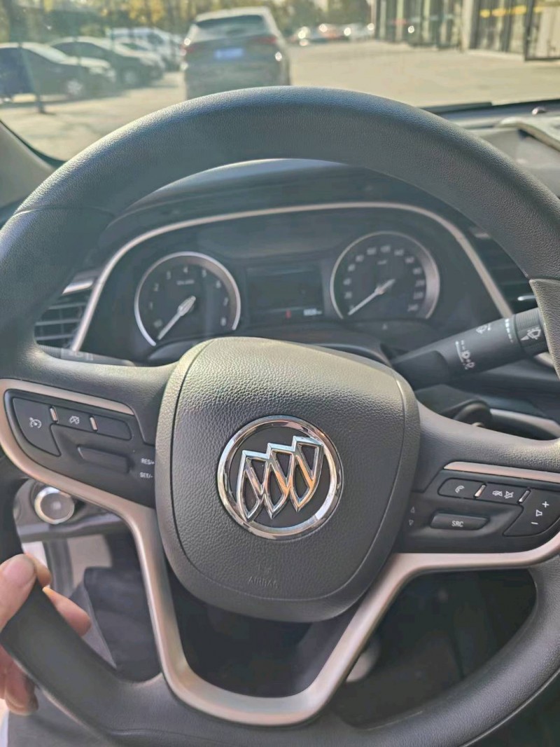 宜昌22年别克英朗3