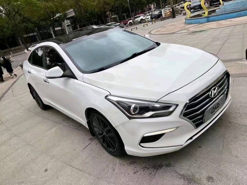 宜昌17年现代名图2