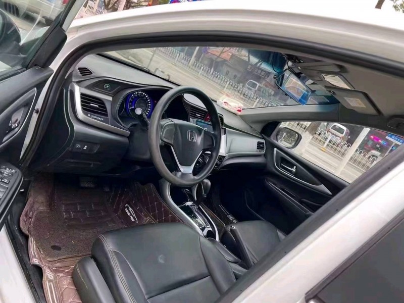 宜昌18年本田凌派8