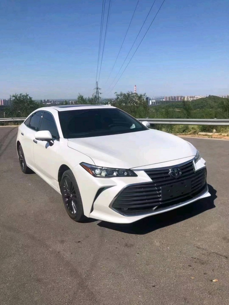 邯郸22年丰田亚洲龙7