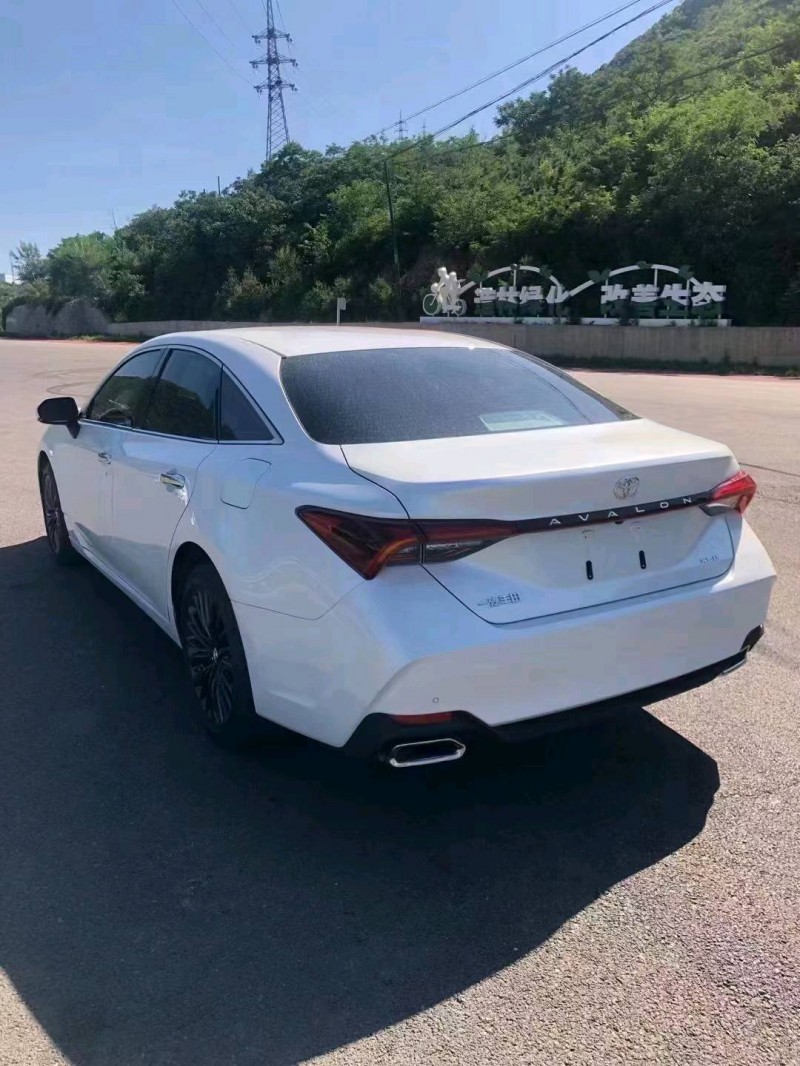 邯郸22年丰田亚洲龙3