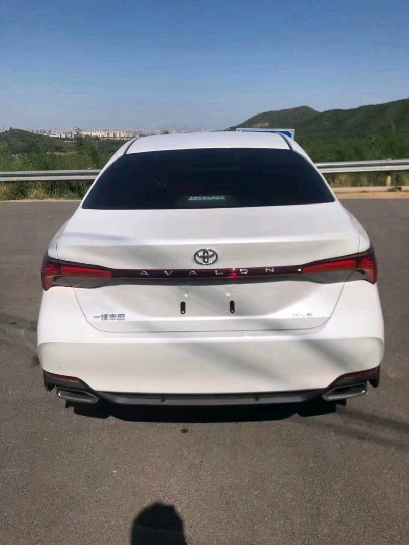 邯郸22年丰田亚洲龙2