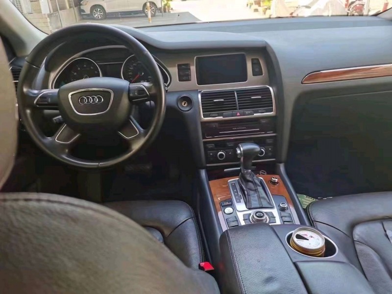 宜昌14年奥迪Q74