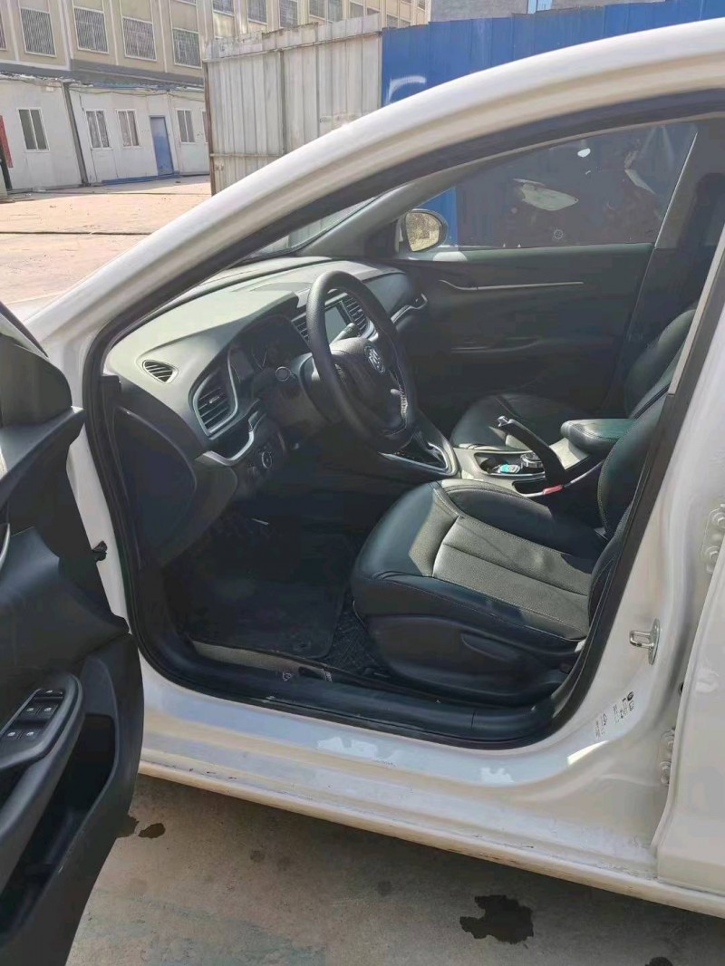 贵阳22年别克英朗5