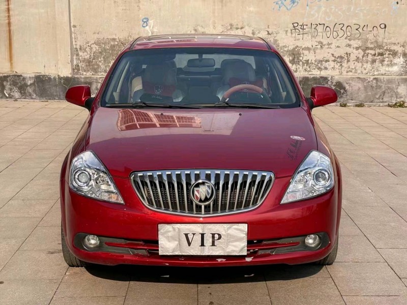 青岛14年别克凯越1