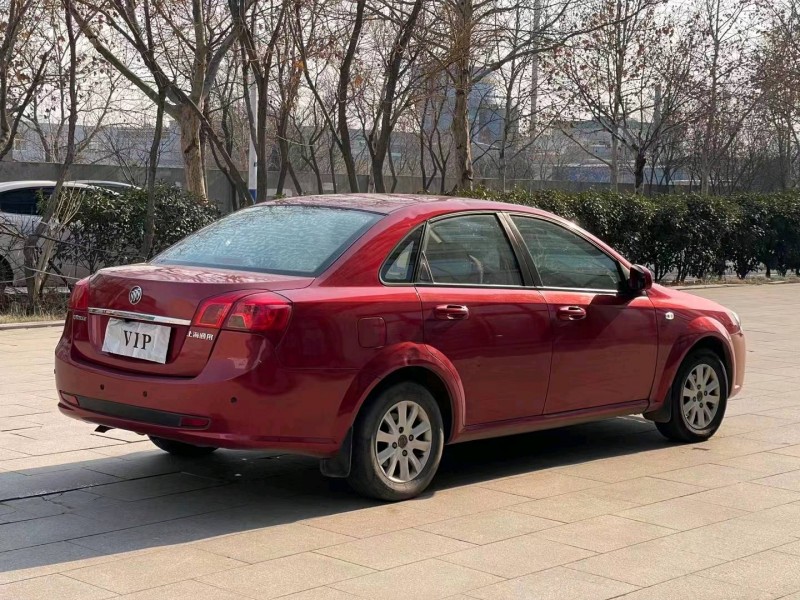 青岛14年别克凯越3