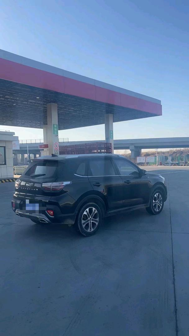 济宁19年起亚智跑8