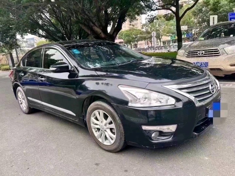 邯郸16年日产天籁3