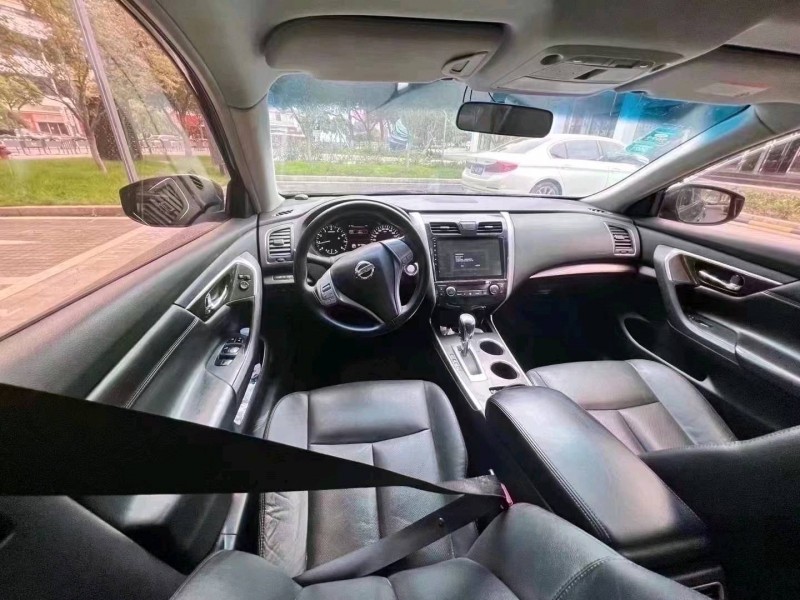 邯郸16年日产天籁6