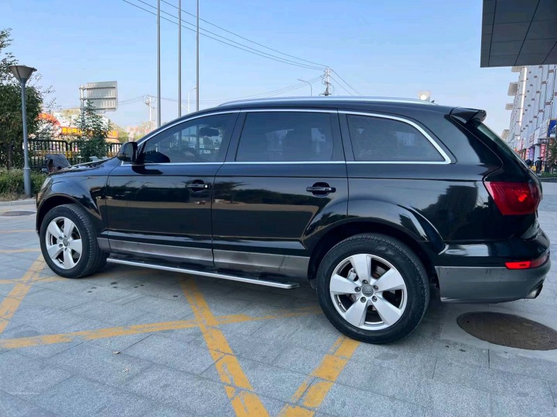 青岛12年奥迪Q72