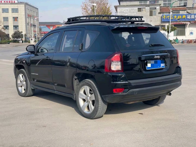 济宁15年Jeep指南者3