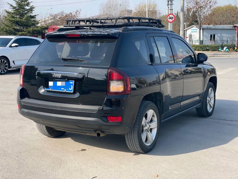 济宁15年Jeep指南者2