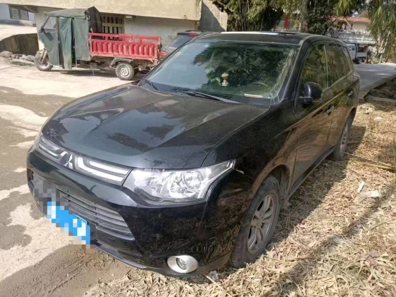 邯郸14年三菱欧蓝德5