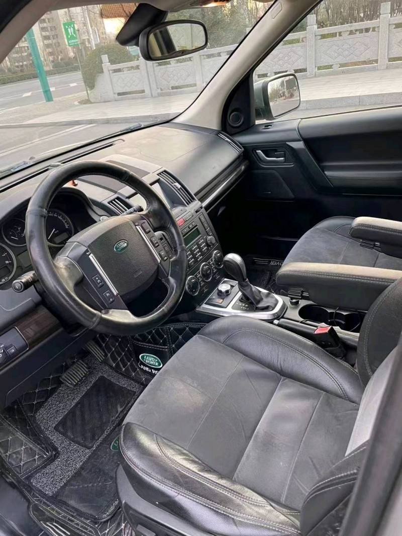 徐州12年路虎发现神行7