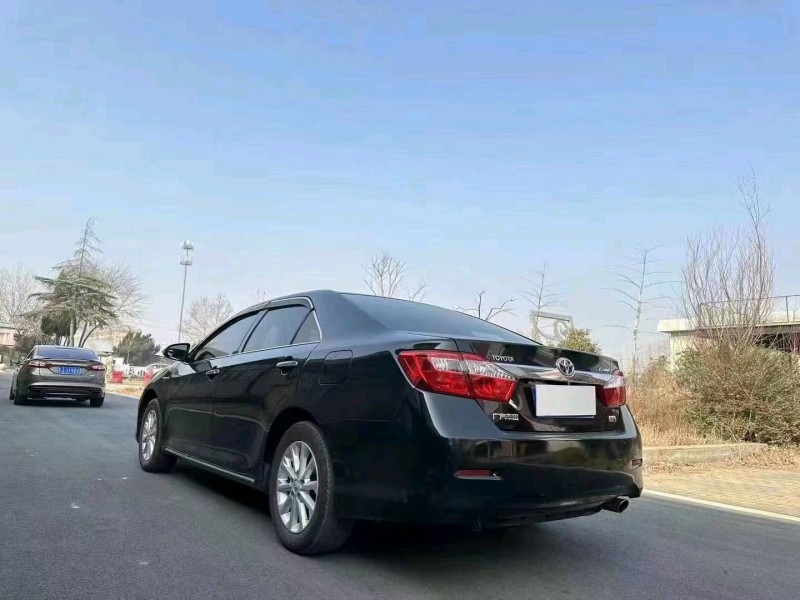 邯郸13年丰田凯美瑞3