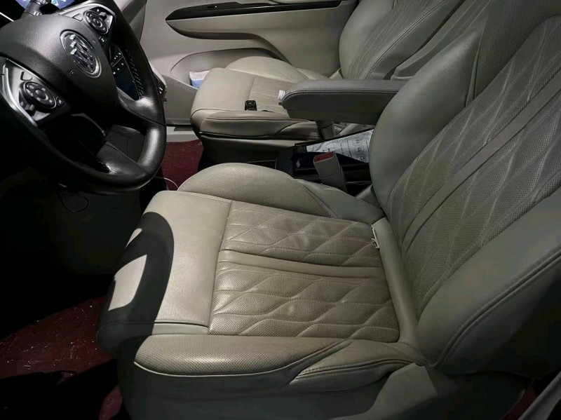 嘉兴17年别克GL86