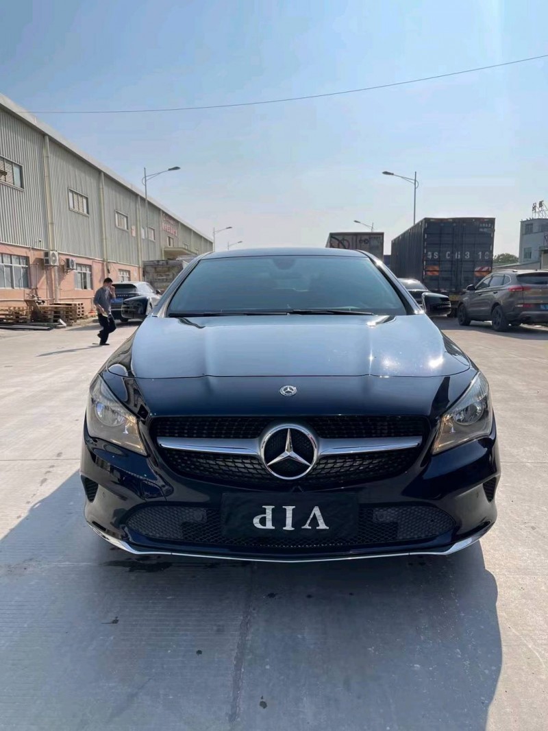 东莞17年奔驰CLA9