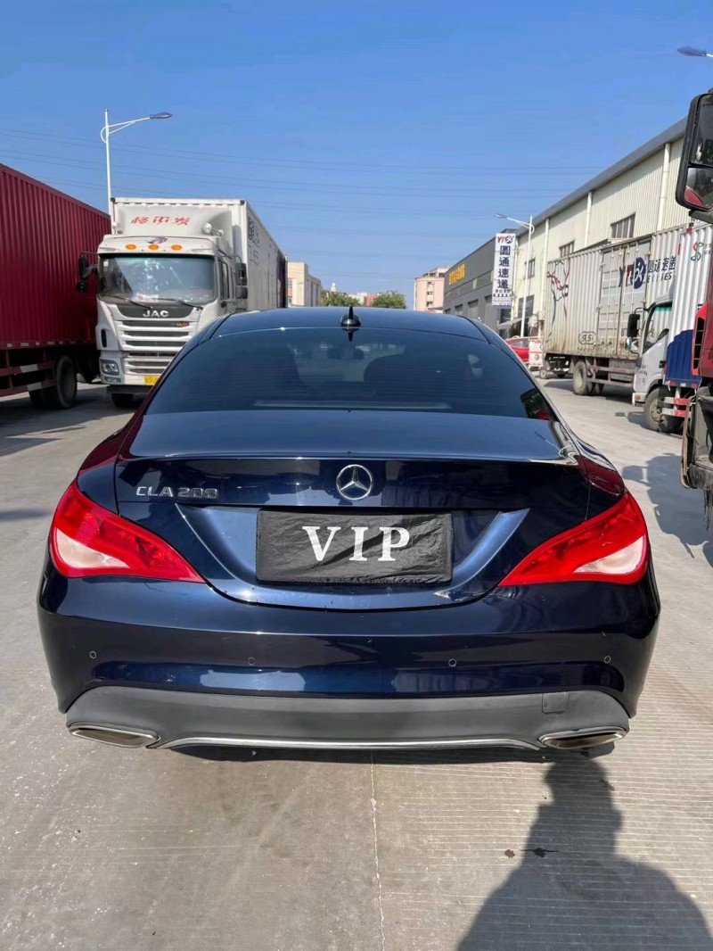 东莞17年奔驰CLA1