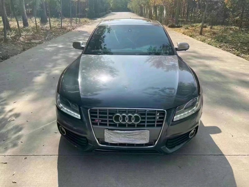 北京11年奥迪S58