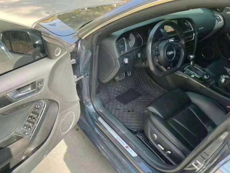 北京11年奥迪S52