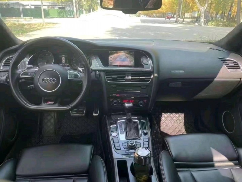 北京11年奥迪S59