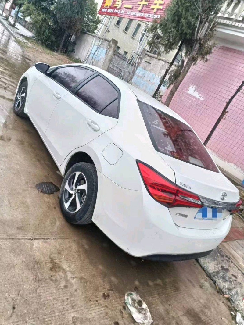 邯郸18年丰田雷凌3