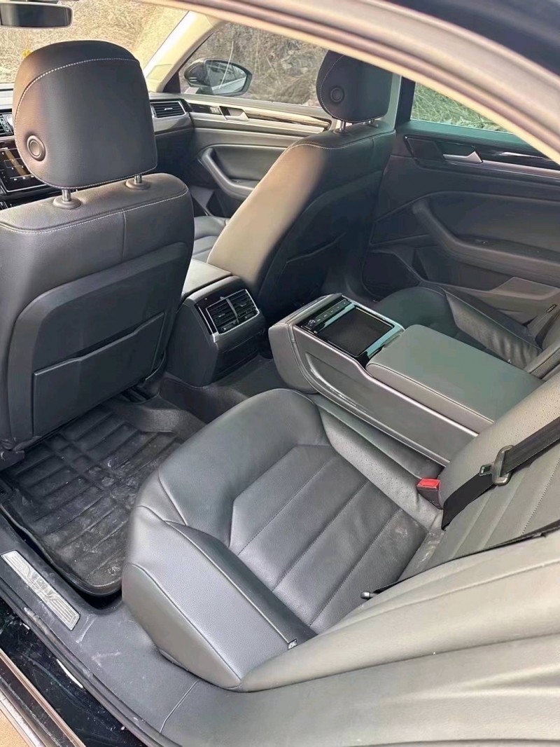 邯郸21年大众辉昂1