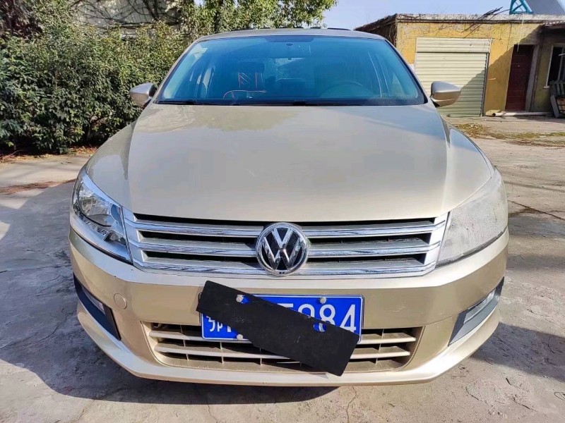 宜昌15年大众桑塔纳1