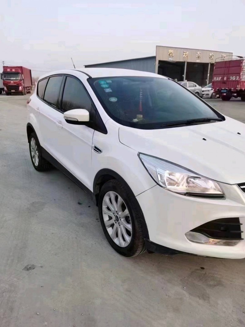 北京16年福特翼虎2