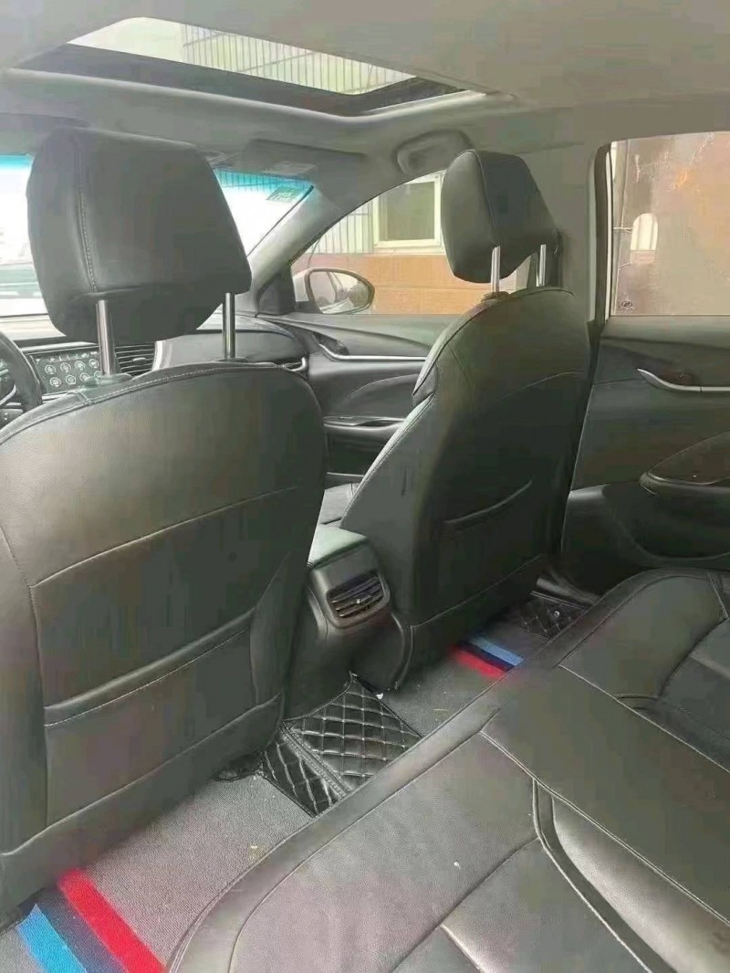 枣庄19年别克阅朗9