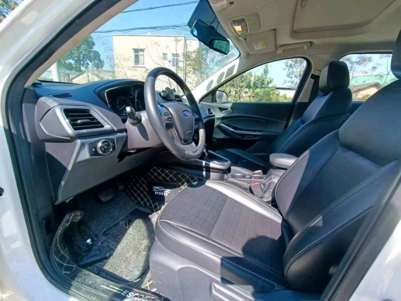 珠海18年福特福睿斯4