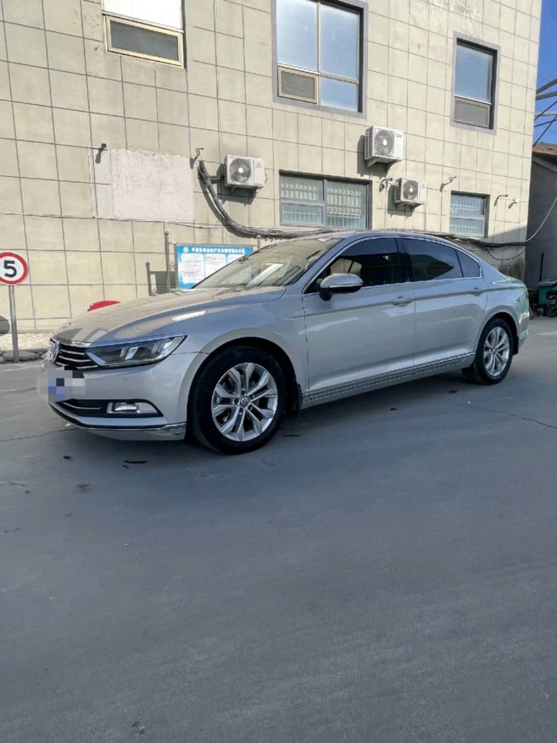 济南18年大众迈腾4