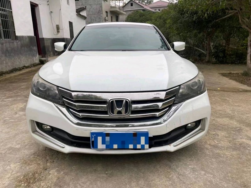 济南16年本田雅阁1