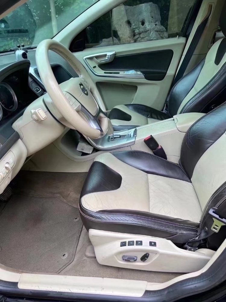 枣庄12年沃尔沃XC609