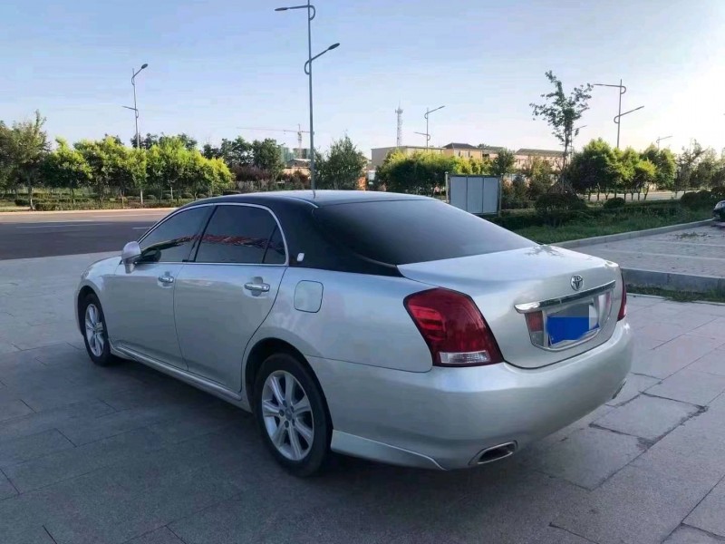 邯郸10年丰田皇冠5