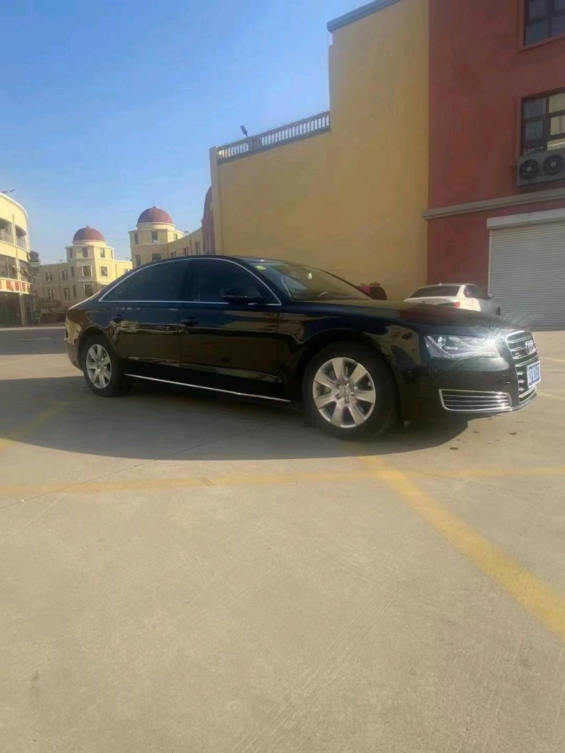 东营13年奥迪A8L3